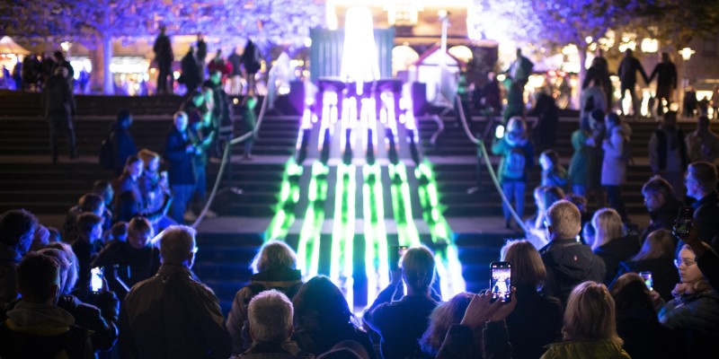 Das "Essen Light Festival" verspricht auch in diesem Jahr wieder einen magischen Abendspaziergang zu herausragender Lichtkunst. (Foto: Mike Henning/EMG)