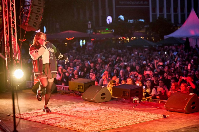 Beim "WDR 2 Weihnachtswunder" auf dem Internationalen Weihnachtsmarkt Essen gibt es ein Wiedersehen mit Loi. Im Mai war sie bereits beim großen Stadtfestival "Essen Original" zu Gast.