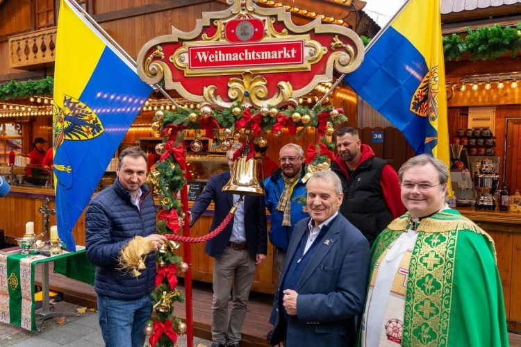 Es weihnachtet wieder. Internationaler Weihnachtsmarkt Essen ist gestartet (Foto: Sebastian Campos/EMG)