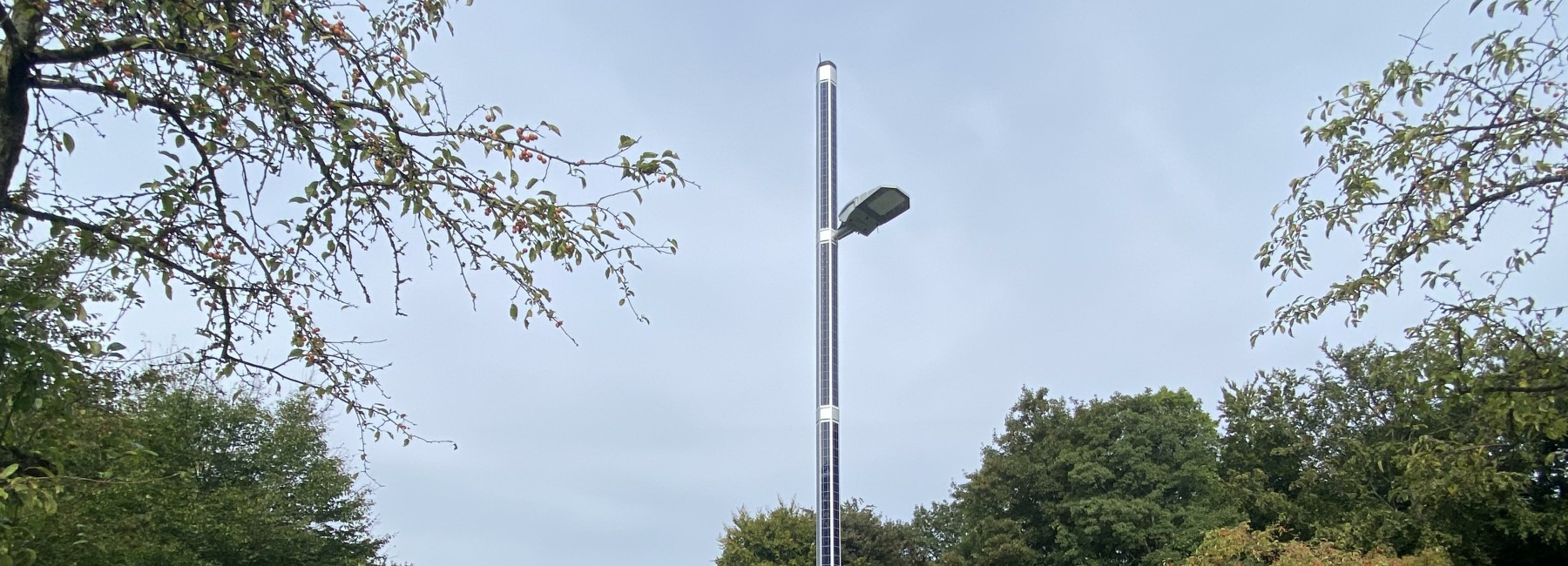 Foto: Smart Pole - Solarleuchte in Borbeck bei Tageslicht