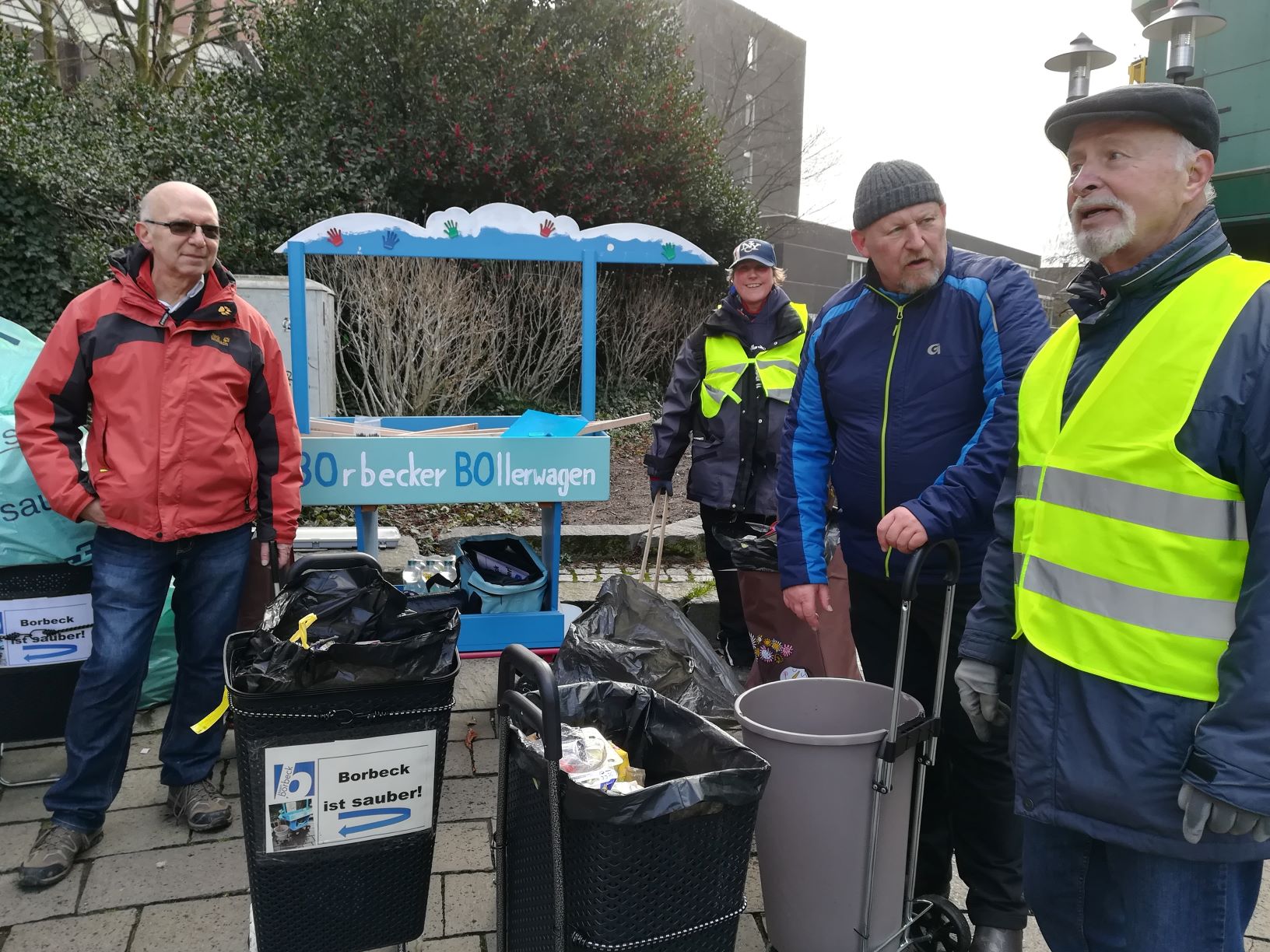 Ehrenamtliche der Initiative "Borbeck ist sauber"