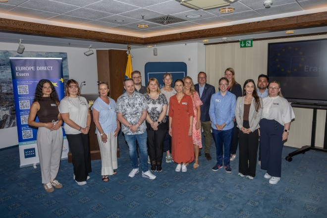 Gruppenbild der Erasmus+-Absolvent*innen der Stadt Essen