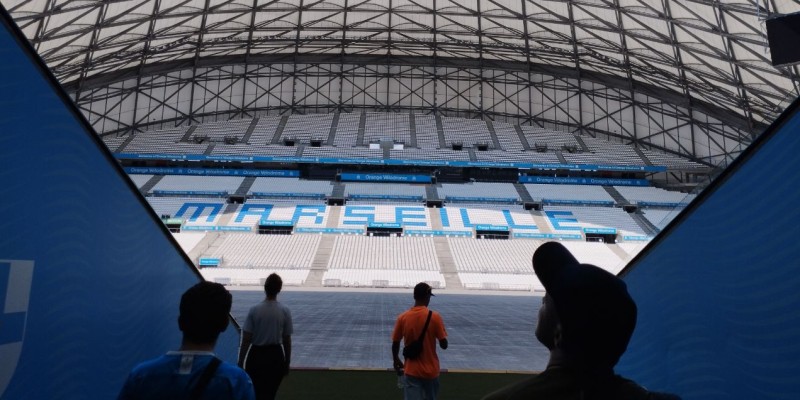 Stadiontour durch den Orange Vélodrome