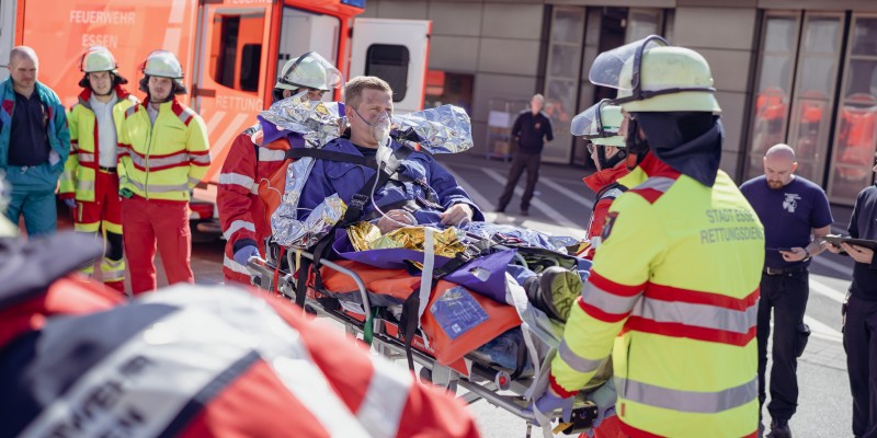 Foto: Ein Einsatz des Rettungsdienstes auf dem Hof der Feuerwache Mitte 