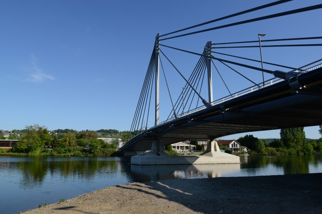 Kampmannbrücke mit neu gestaltetem Umfeld