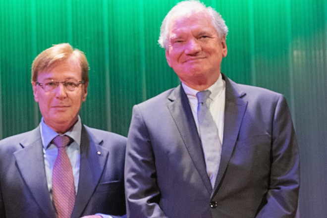 Foto: Martin Löns bei der Feierstunde anlässlich seiner Amtseinführung als Präsident des Landessozialgerichtes mit Peter Biesenbach, Minister der Justiz des Landes Nordrhein-Westfalen, und Joachim Nieding, Präsident des Landessozialgerichts a.D.