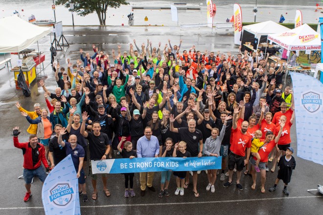 Charityevent "SUP For Kids" am Essener Baldeneysee 