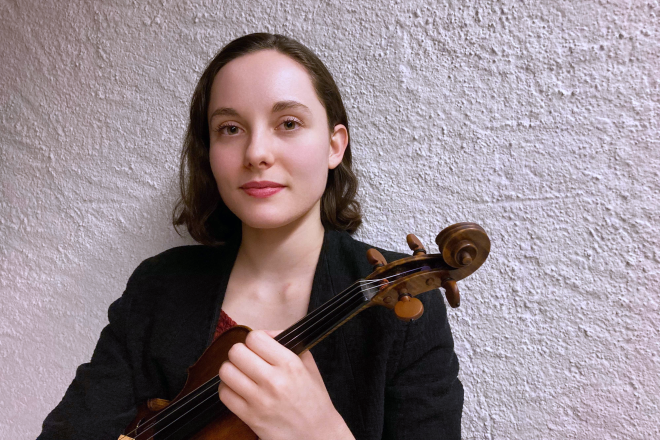 Foto: Die Violinistin Marie Carrière gastiert mit José Navarro als Duo im Schloß Borbeck.