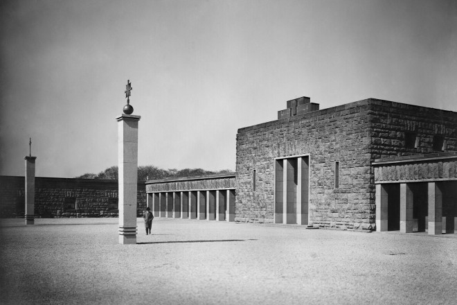 Vorhof des Parkfriedhofes in Huttrop vor 1939