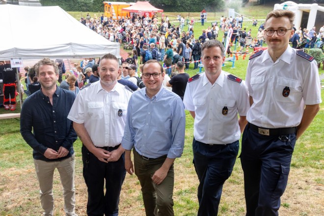 Foto: Oberbürgermeister Thomas Kufen beim Kinder- und Familientag der Freiwilligen Feuerwehr Borbeck. 