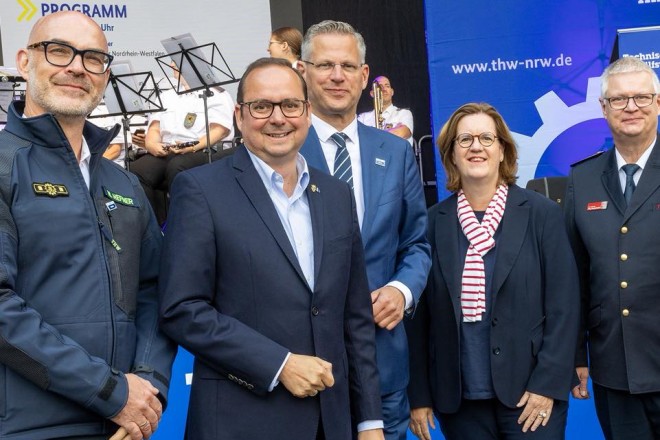 Oberbürgermeister Thomas Kufen bei der Feier zu 75 Jahre Technisches Hilfswerk Landesverband Nordrhein-Westfalen.