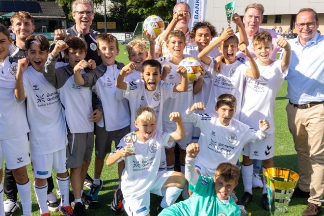 Oberbürgermeister Thomas Kufen beim GENO Junior Cup 2025.