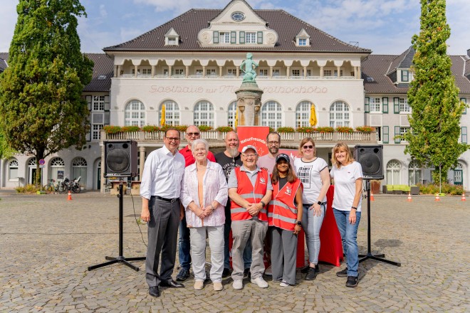 Kinder- und Straßenfest anlässlich 110 Jahre NaturFreunde Essen mit Oberbürgermeister Kufen.