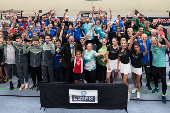 Oberbürgermeister Thomas Kufen beim "I do Essen Partner-Cup.2025".