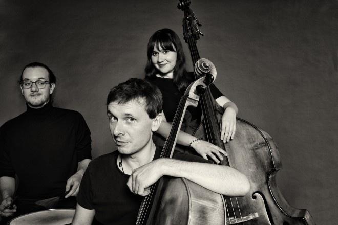 Foto: Drei Jazz-Formationen stehen bei der "JAZZ VISIONS NIGHT" auf der Bühne, unter anderem das Rupert Gilett-Trio.