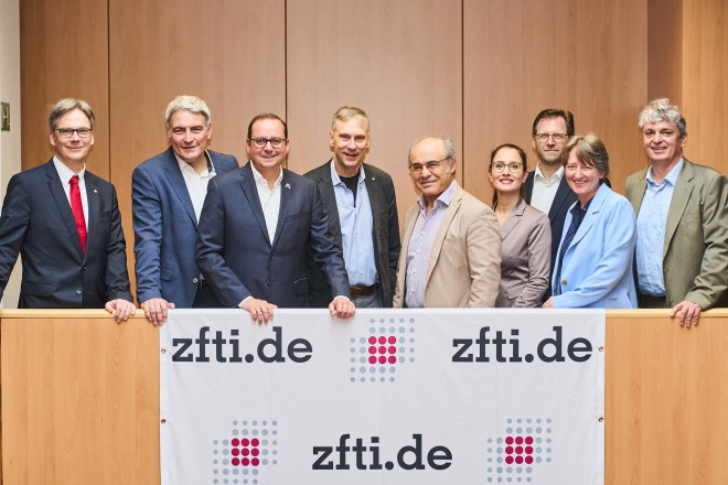 Oberbürgermeister Thomas Kufen besuchte die Feier anlässlich des 40. Jubiläums des Zentrums für Türkeistudien und Integrationsforschung (ZfTI).